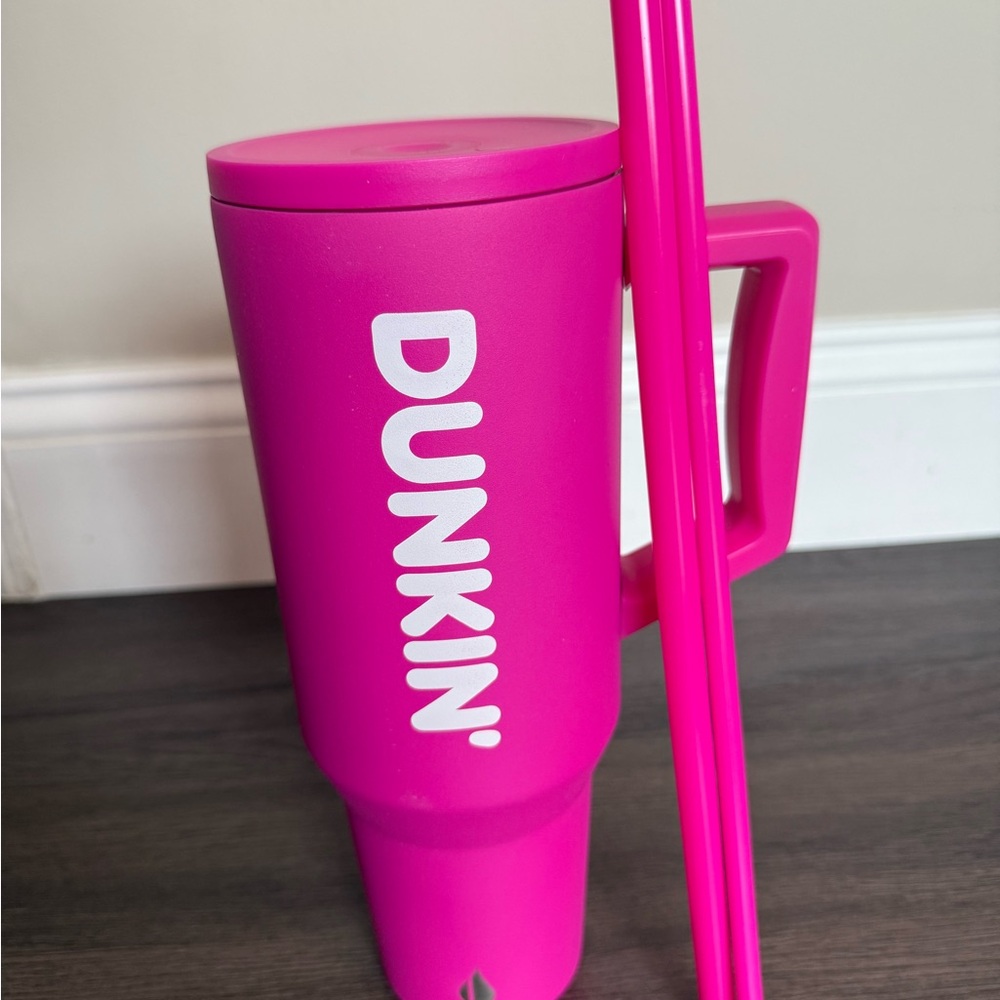 Dunkin’ DUNKINGS 40oz Stainless Steel Tumbler with Handle